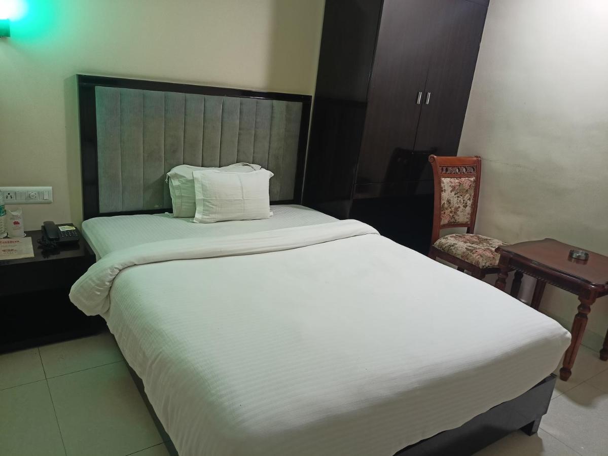 Hotel JMD International Katihar Bagian luar foto